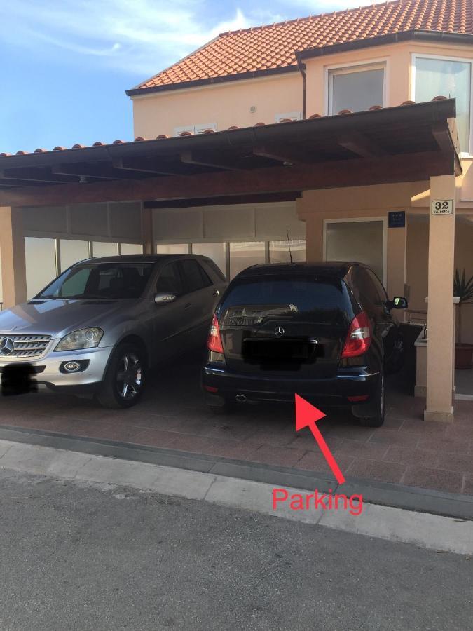 Apartments Kristina Хвар Стая снимка